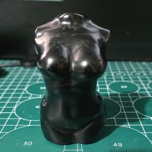 Black Onyx Female Goddess Body